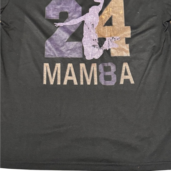 Womens Black Mamba 24 Basketball Graphic T-Shirt Size Large - Picture 3 of 4